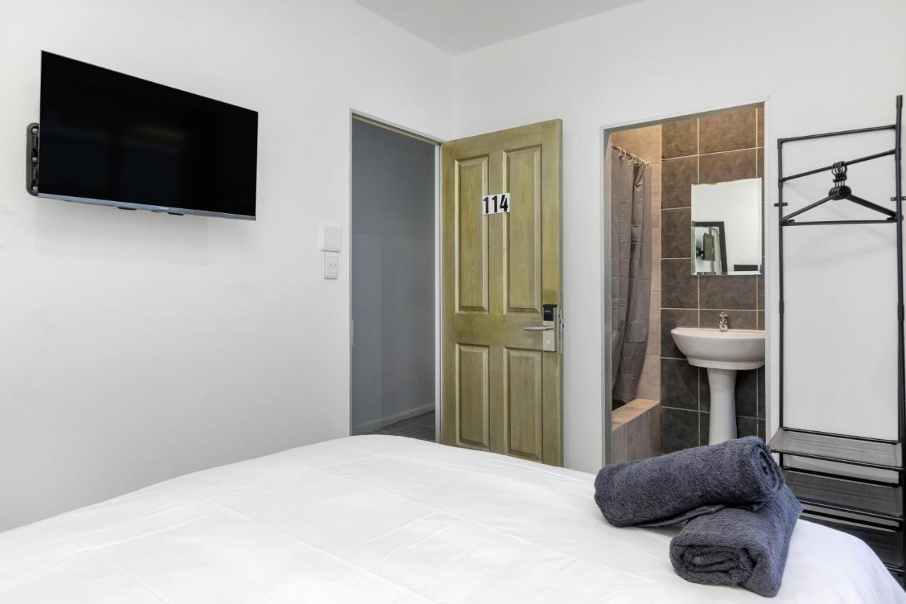 Inn & Out Express Sea Point Кейптаун Екстериор снимка