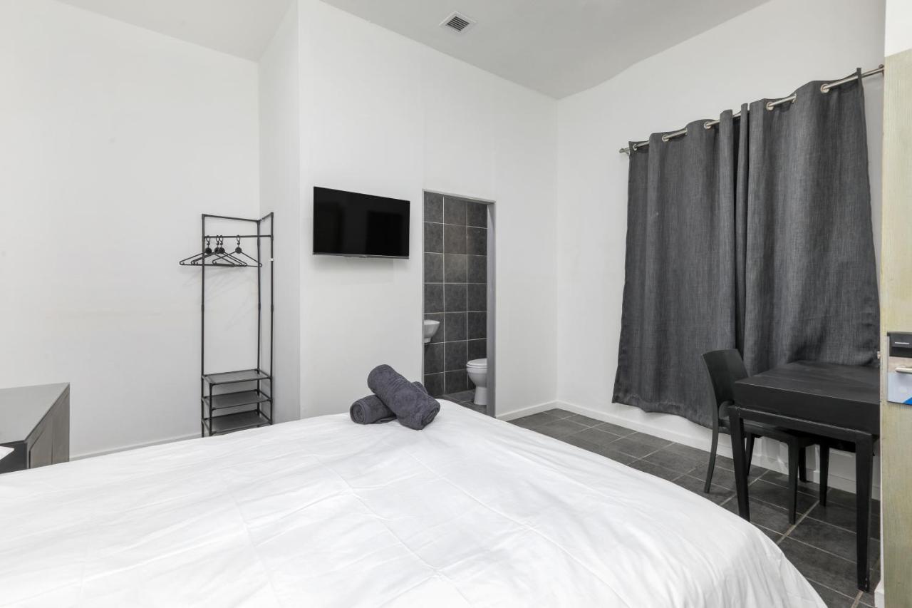 Inn & Out Express Sea Point Кейптаун Екстериор снимка